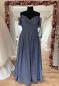 Preview: Abendkleid mit hochwertiger Glitzerstoff u. breitem Taillenband Beinschlitz in Silber u. Blau